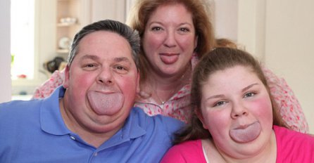 Porodica sa najvećim jezicima!