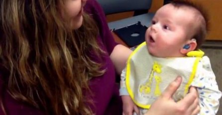 DIRLJIVO: 9-mjesečna beba prvi put čuje majčin glas uz pomoć slušnog aparata