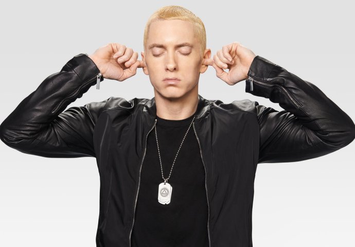 VIŠE NE LIČI NA SEBE: Eminem se drastično promijenio, ni fanovi ga nisu prepoznali (FOTO)