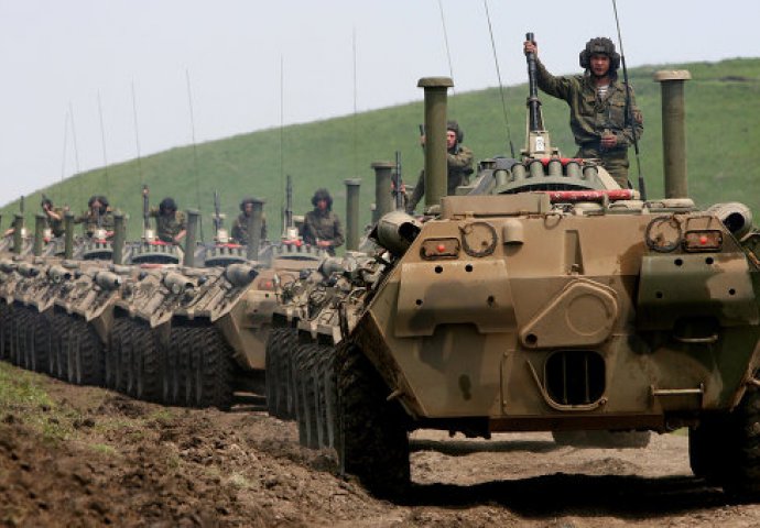 'Rusija gomila vojsku uz ukrajinsku granicu, separatistima šalje novo oružje'