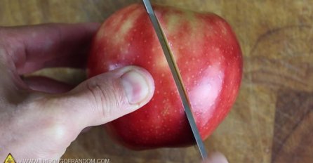 Kad vidite šta je napravio od obične jabuke, naprosto ćete se oduševiti!