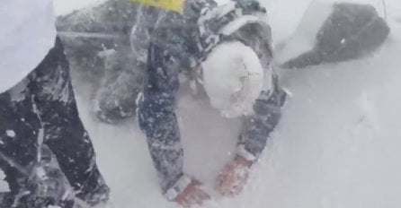 VIDEO: Objavljen snimak lavine koja se obrušila na alpiniste: Bila je poput nuklearne eksplozije!