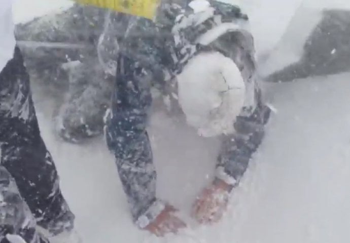 VIDEO: Objavljen snimak lavine koja se obrušila na alpiniste: Bila je poput nuklearne eksplozije!