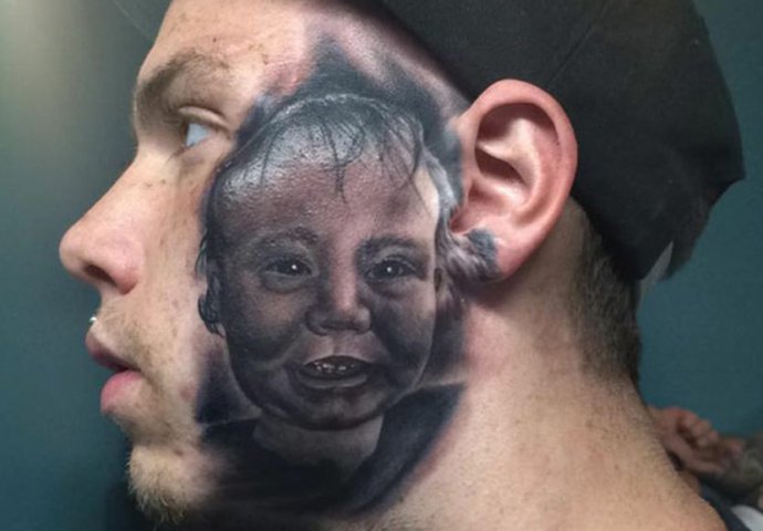 Nećete vjerovati šta je ovaj otac istetovirao na svom licu