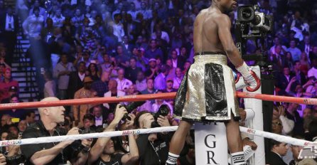 Floyd Mayweather slavio protiv Mannyja Pacquiaoa