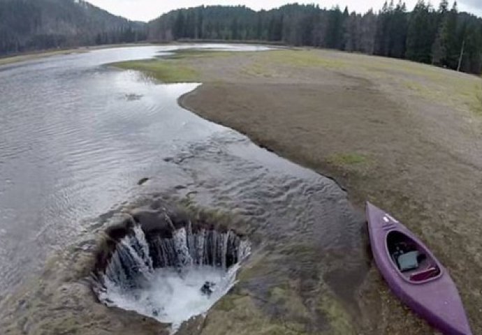 SAD GA IMA SAD GA NEMA: Niko nema pojma gdje nestaje jezero