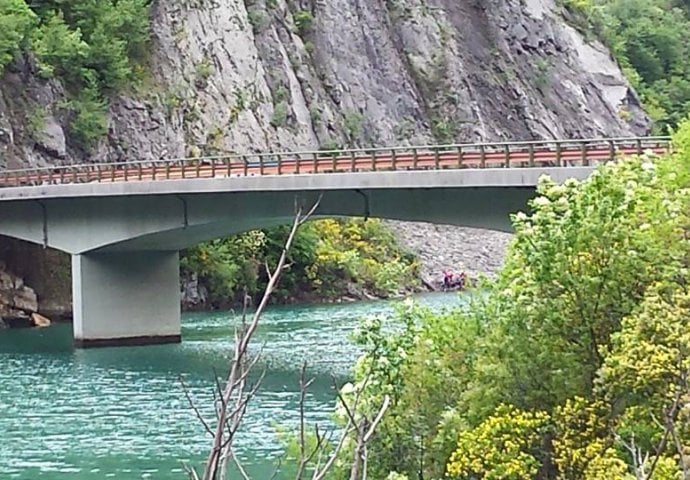 FOTO: Stravična saobraćajna nesreća u blizini Mostara