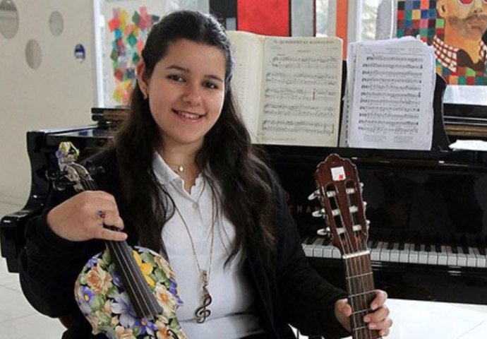 19-godišnja djevojka uprkos autizmu svira 19 instrumenata