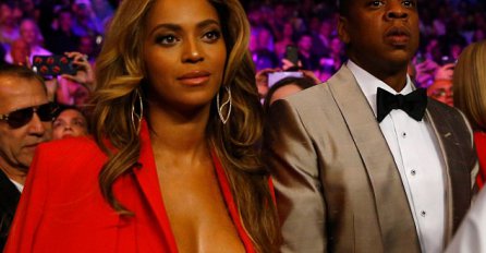 Beyonce ometa borbu stoljeća sa užarenim dekolteom!