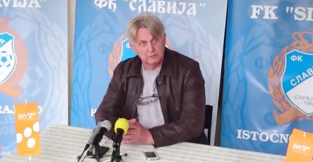 Incident na konferenciji za medije: Predsjednik Slavije napao trenera FK Sarajevo