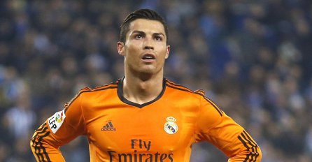 Dokaz da je najbolji: Messi mu bojažljivo prijeti, a Ibrahimović je daleko iza