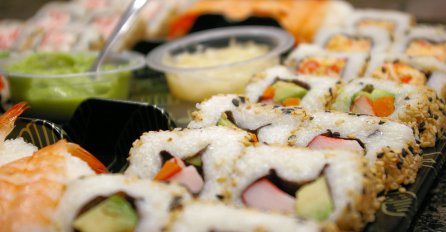 Kako ispravno jesti sushi?