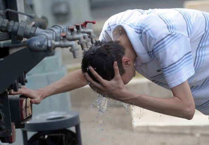 U BiH danas sunčano i vruće, temperature do 37 stepeni 