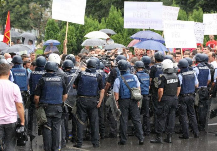 Situacija se ne smiruje: Svi strepe šta će se dogoditi večeras!