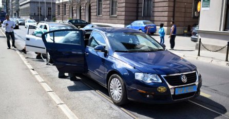 FOTO: Udes na Drveniji, tramvajski saobraćaj zaustavljen