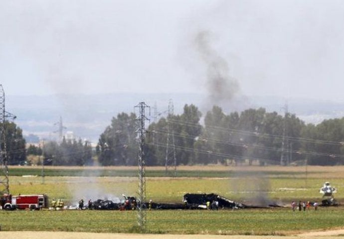 Srušio se avion u Španiji, ima poginulih, razlog pada misterija