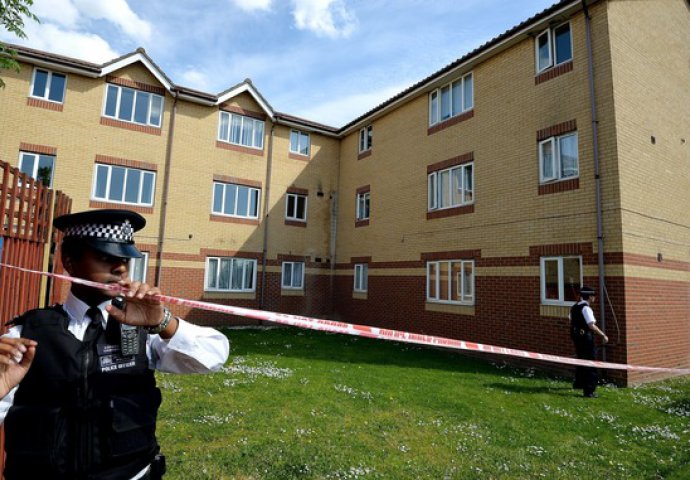 STRAVA I UŽAS: Cijela porodica pronađena mrtva: Ubio ženu i dvije kćerke, pa sebi presudio!