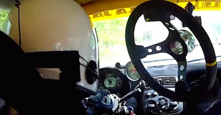 Usred trke izgubio volan, ali ta ga 'sitnica' nije zaustavila