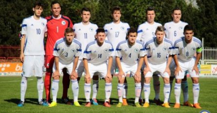 SRAMOTNO I ŽALOSNO: Himna Bosne i Hercegovine izviždana u Mostaru