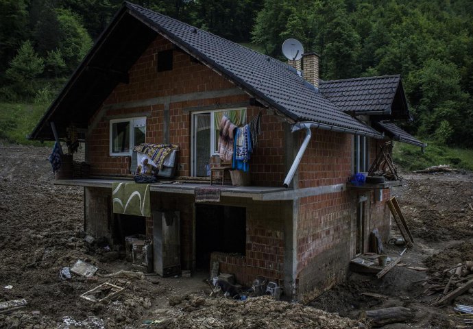 Godinu dana nakon poplava: Većina kuća obnovljena, straha i traume još uvijek ima