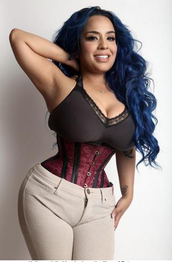 dunyanin-en-ince-belli-kadini-2-7310378-1783-m