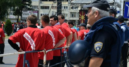 Skoplje: Veliki broj građana na protestu ispred zgrade Vlade Makedonije