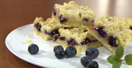 Hrskava pita s borovnicama