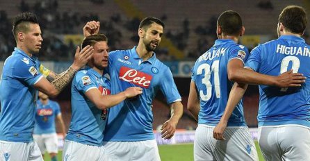 Napoli u veoma važnoj utakmici bolji od Cesene
