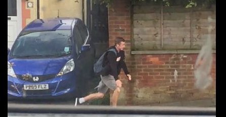 Poslao je prijatelja u pogrešnu kuću, a onda je ovaj pobjegao glavom bez obzira!