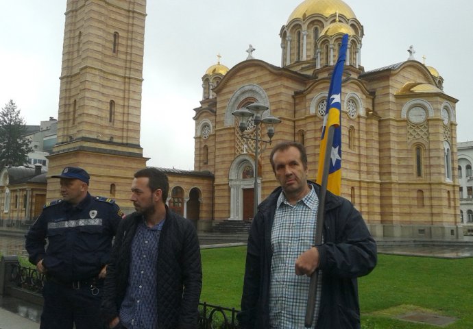 Pogledajte šta je bilo sa zastavom BiH u Banja Luci nakon hapšenja Tokića