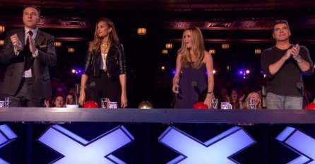 Svjetla su se ugasila, oni su stali na scenu i ostavili sve bez riječi!