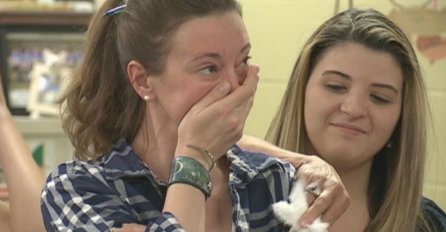 (VIDEO) Saznali su da njihova direktorica boluje od raka, a onda su ovi maturanti učinili nešto PREDIVNO za nju!