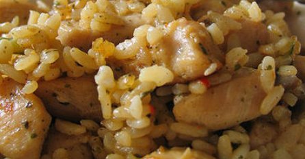 Jednostavno i ukusno: Rižoto s piletinom