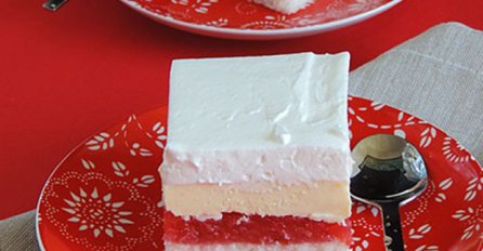 Fantazija okusa: Rafaelo kocke s jagodama