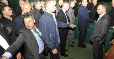 Sipović podnosi tužbu zbog neregularnosti unutarstranačkih izbora SDA?!