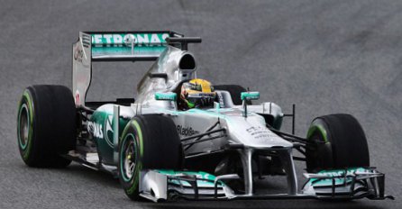 Hamilton slavio u sjajnoj utrci, odličan finiš Vettela