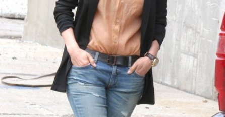 Pogledajte kako zaista izgleda Jennifer Lopez!