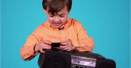 Djeca koja po prvi puta vide kasetofon (VIDEO)