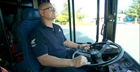 (VIDEO) Vozač je uočio nešto čudno u autobusu, a onda je ubrzo postao HEROJ. Pogledajte šta se dogodilo!