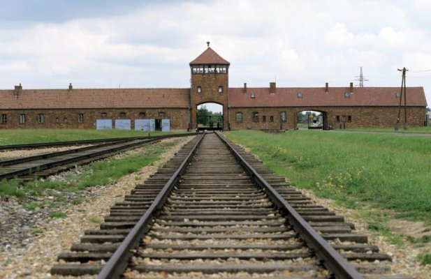 auschwitz1