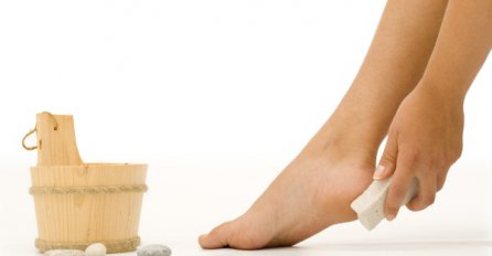 Napravite sami: Maska od tri sastojka za glatka stopala