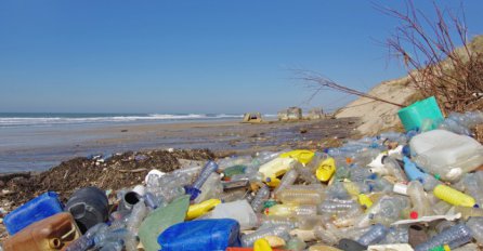 20-godišnjak osmislio sistem za čišćenje okeana od plastičnog otpada