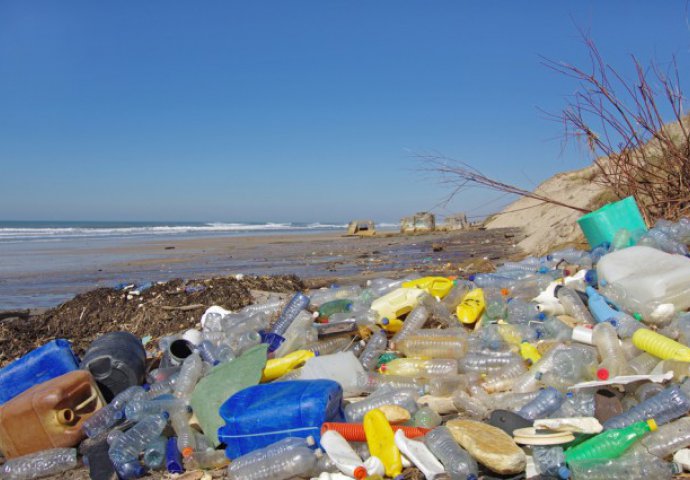 20-godišnjak osmislio sistem za čišćenje okeana od plastičnog otpada