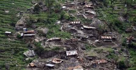 U klizištu u Nepalu poginulo najmanje 36 osoba