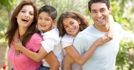 Kako naučiti djecu lijepom ponašanju u svakoj dobi?