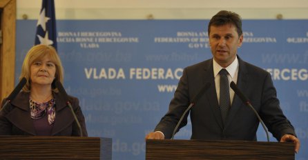 Sjednica Vlade FBiH održana bez prisustva tri DF-ova ministra