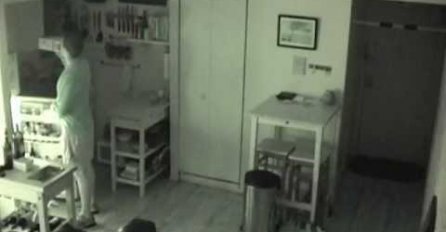 (VIDEO) KAO U HORORIMA: Postavio je skrivenu kameru u stanu, a onda ostao zaprepašten onim što otkrio!