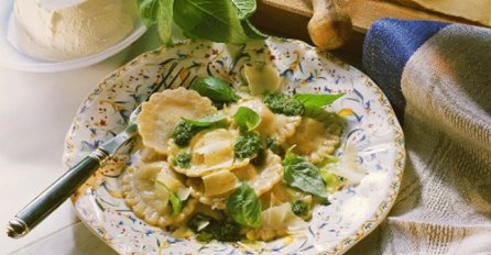 MORATE PROBATI: Domaći tortelini sa špinatom