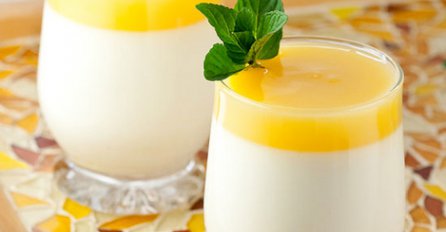  TALIJANSKA POSLASTICA NA VAŠEM STOLU: Panna Cotta s limunom