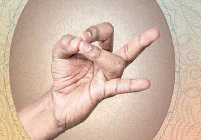 Po staroj kineskoj legendi:Ovaj trik s prstima reći će vam KO ĆE BITI S VAMA DO KRAJA ŽIVOTA